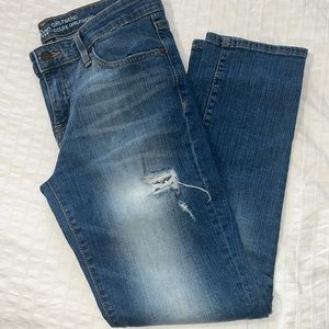 GAP Girlfriend mid rise